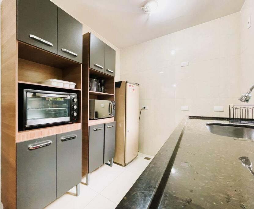 Apartamento Com Estrutura De A *